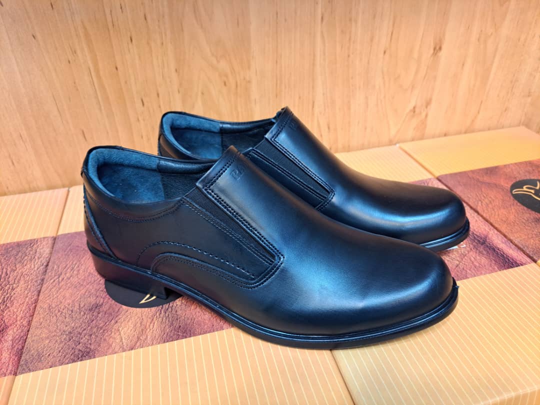 کفش های چرم کلاسیک مردانه